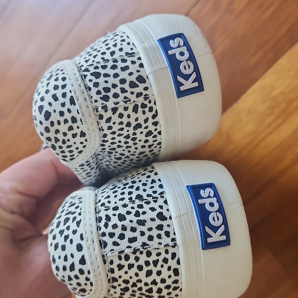Keds Slip-On Sneakers in White with Black Print 9.5 - Picture 5 of 11